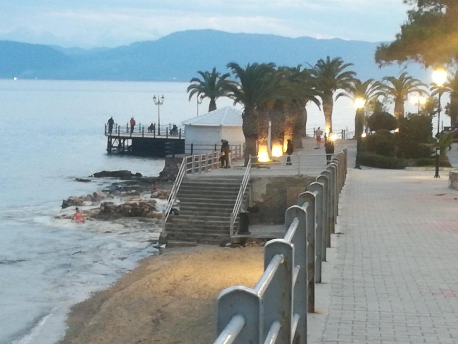 Modern Studio By The Sea Λουτρά Αιδηψού Εξωτερικό φωτογραφία