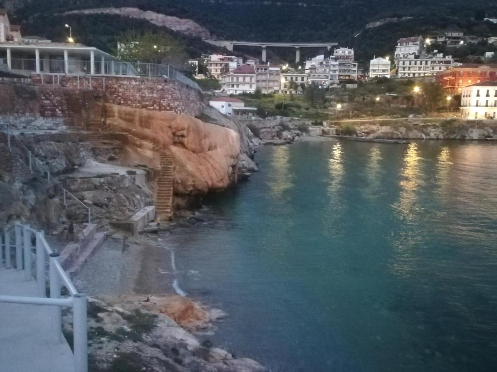 Modern Studio By The Sea Λουτρά Αιδηψού Εξωτερικό φωτογραφία